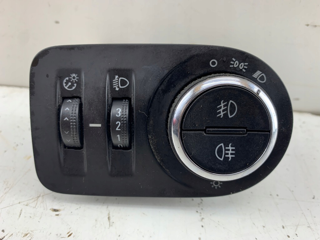 фото №1, Opel zafira c переключатель света 13294819