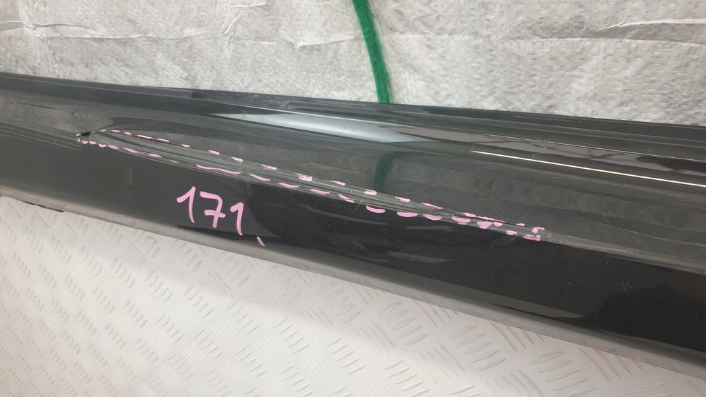 фото №8, Bmw 8 g16 m-pakiet молдинг порог правая