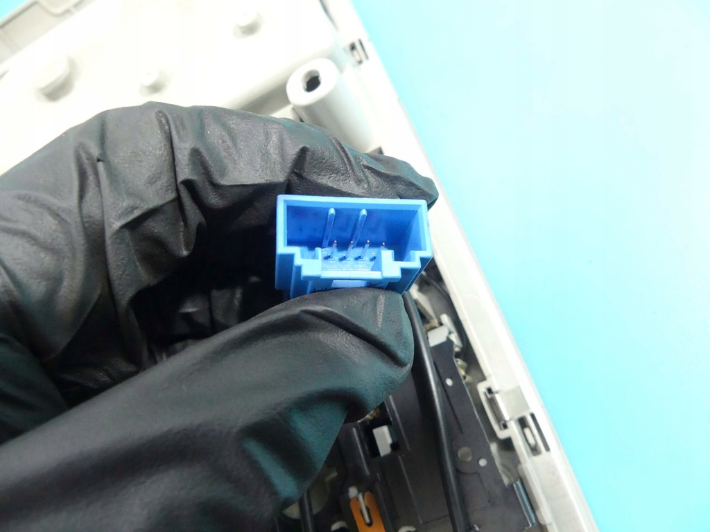 фото №8, Лампа кабіни audi q7 i 4l 4l0947135f, 4f0951177