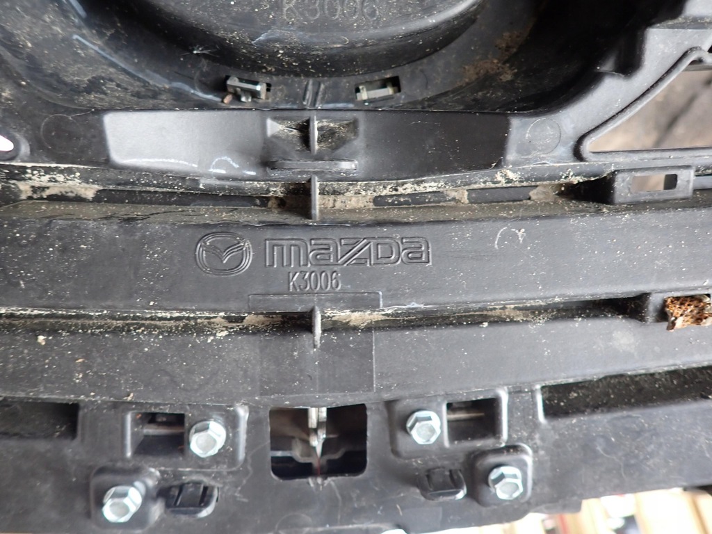 фото №11, Mazda 6 iii gj lift 15- решітка радіатора решітка радіатора радіатора