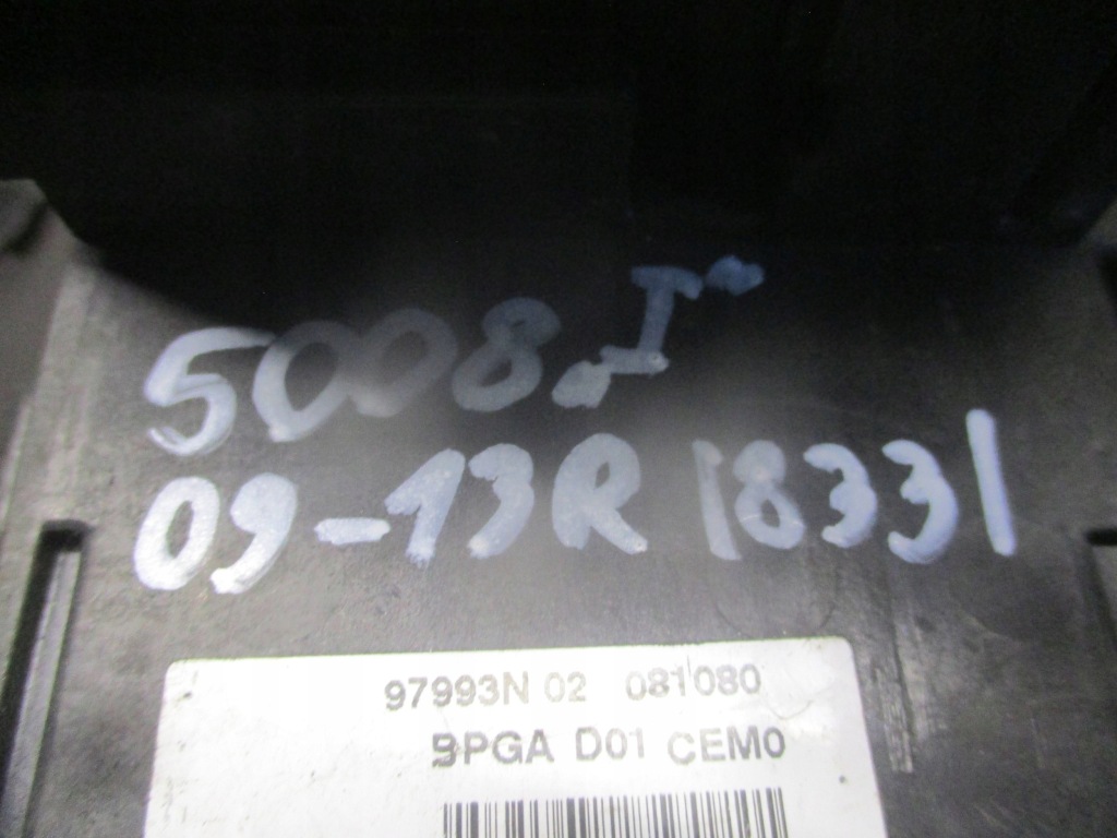 Предохранители аккумулятор peugeot 5008 1 09-13r 9666527580 Цена