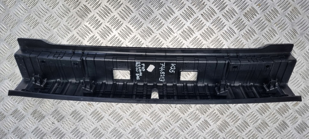 Bmw f40 захист накладка поріг багажника 7448213 Ціна