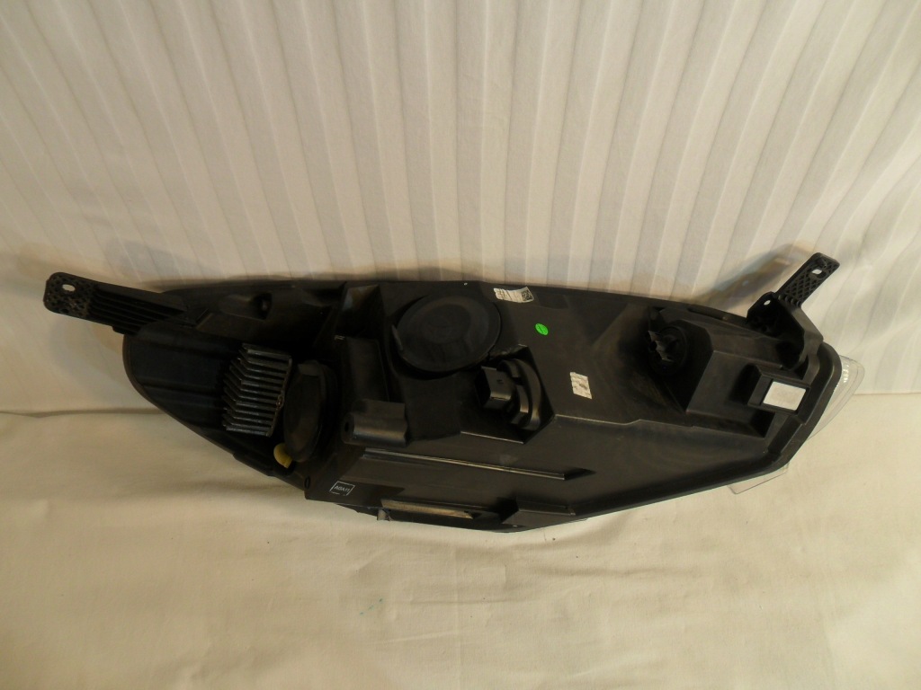 Лампа левый перед eu ford fiesta mk8 2017- h1bb-13w030-ce Доставка