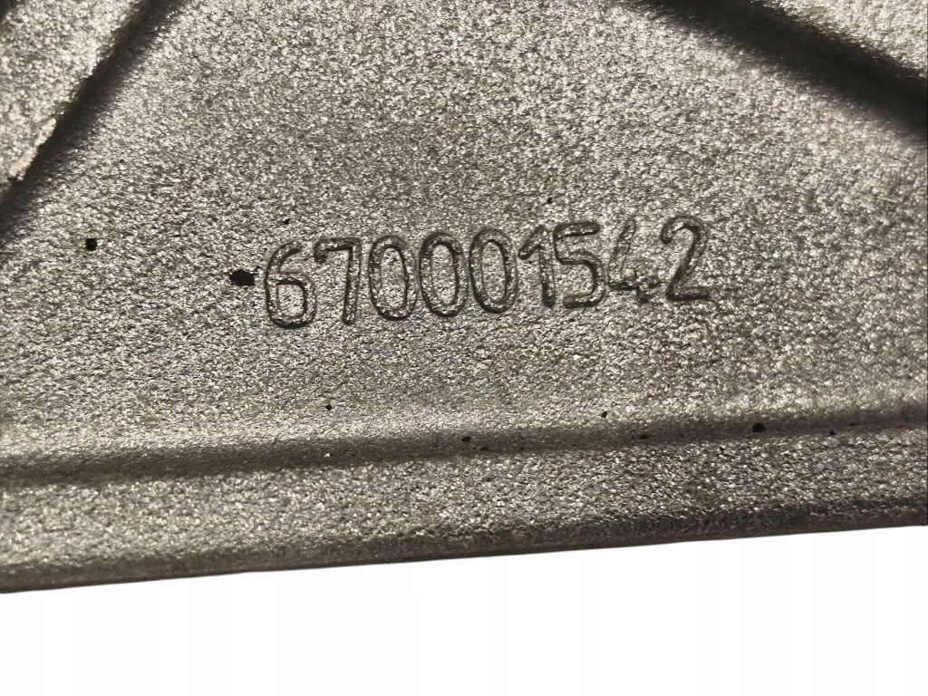 Подушка коробки передач maserati ghibli 670001542 Зі Шроту