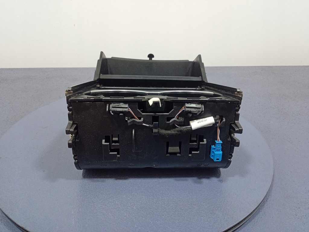 фото №6, Mercedes gls x166 gle w166 бардачок кронштейн na кружки