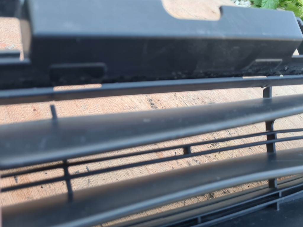 фото №6, Peugeot 308 ii решётка бампера средняя 9804996677