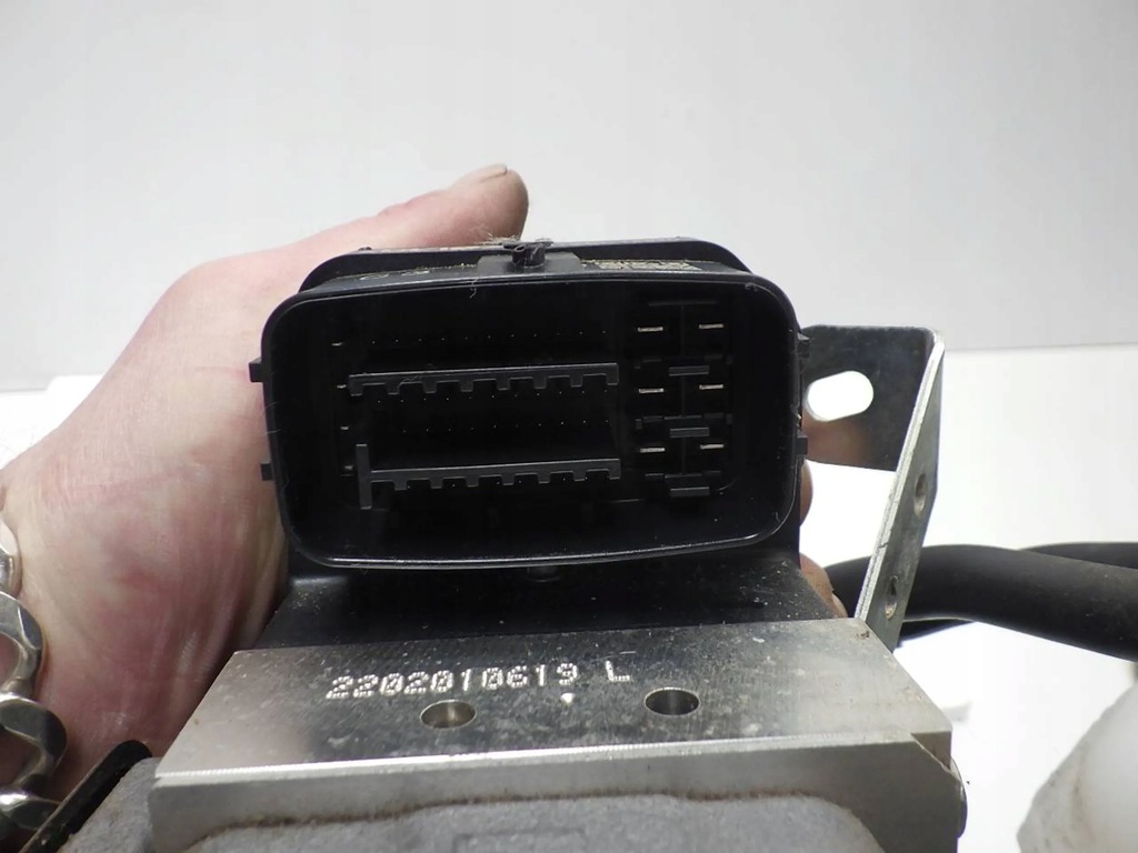 фото №5, Swace toyota corolla e21 1.8 h насос тормозная abs