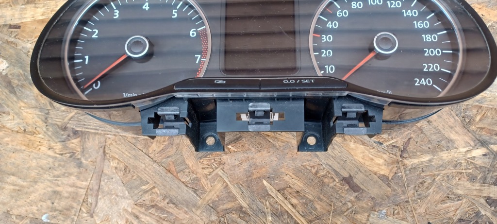 фото №14, Счетчик приборы vw polo 6r 1.2 tfsi 6r0920860f