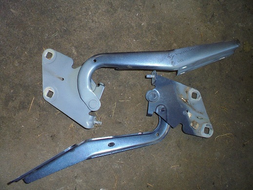 фото №1, Renault megane iii lift петля капот петли