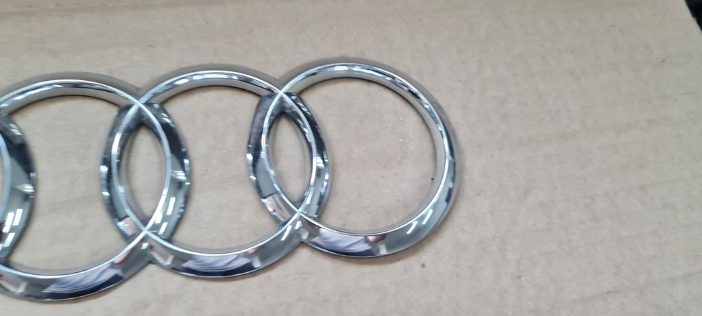 фото №5, A4 b9 8w емблема значок кришки багажника logo audi a4 tdi