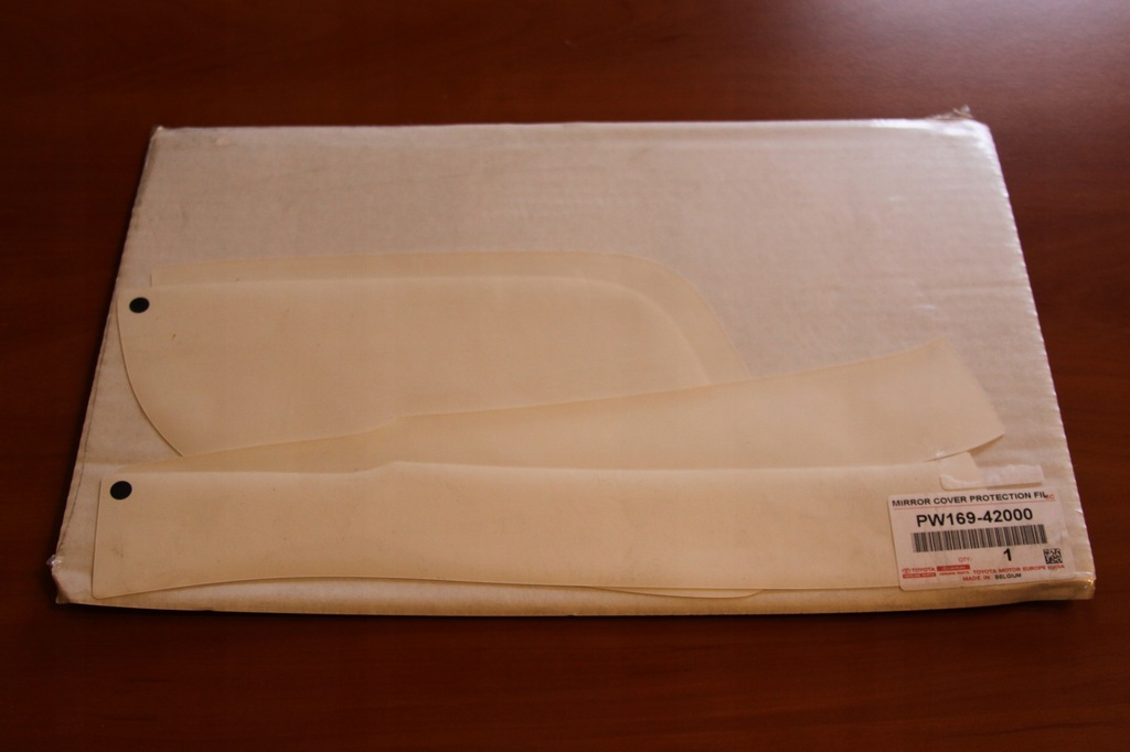 фото №1, Пленка защитная na зеркало toyota bz4x оригинал