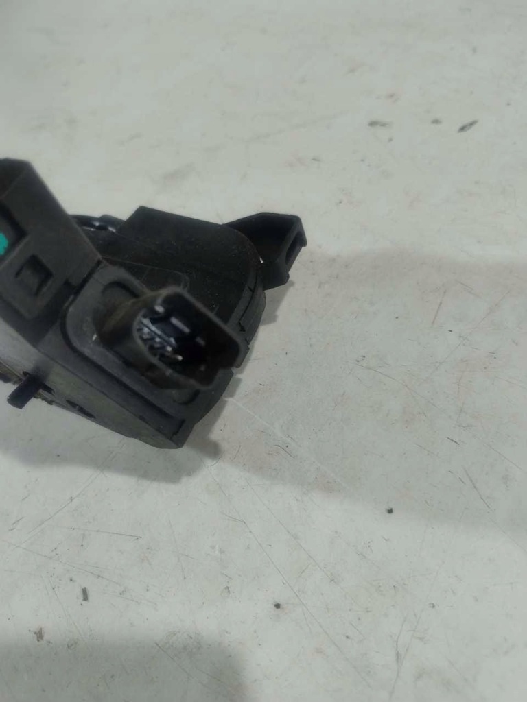 фото №4, Замок двері лівий задня 4 pin renault twingo