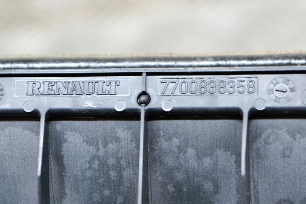 фото №6, Renault kadjar 1.5 dci 110 задняя левая решётка вентиляционная кузов 77008383