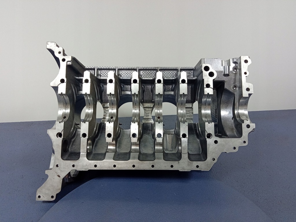 фото №7, Cayman boxster 981 3.4 блок двигателя 9a11011677r