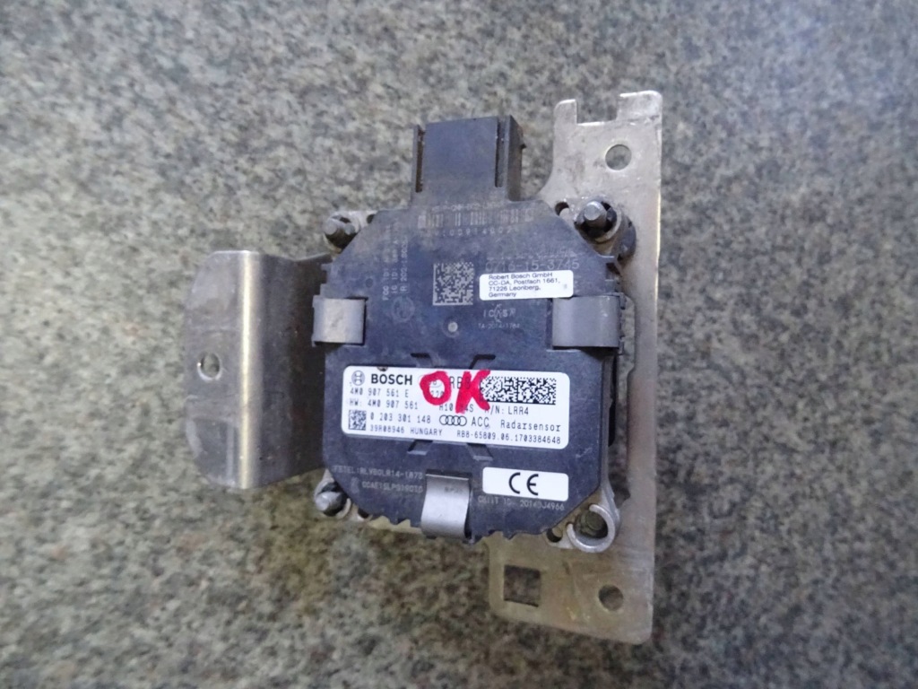 Купити Audi q7 4m радар acc датчик distronic правий 4m0907561e