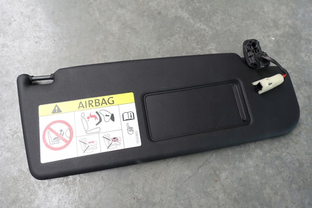 фото №1, Vw beetle 5c защита солнцезащитная козырёк правая