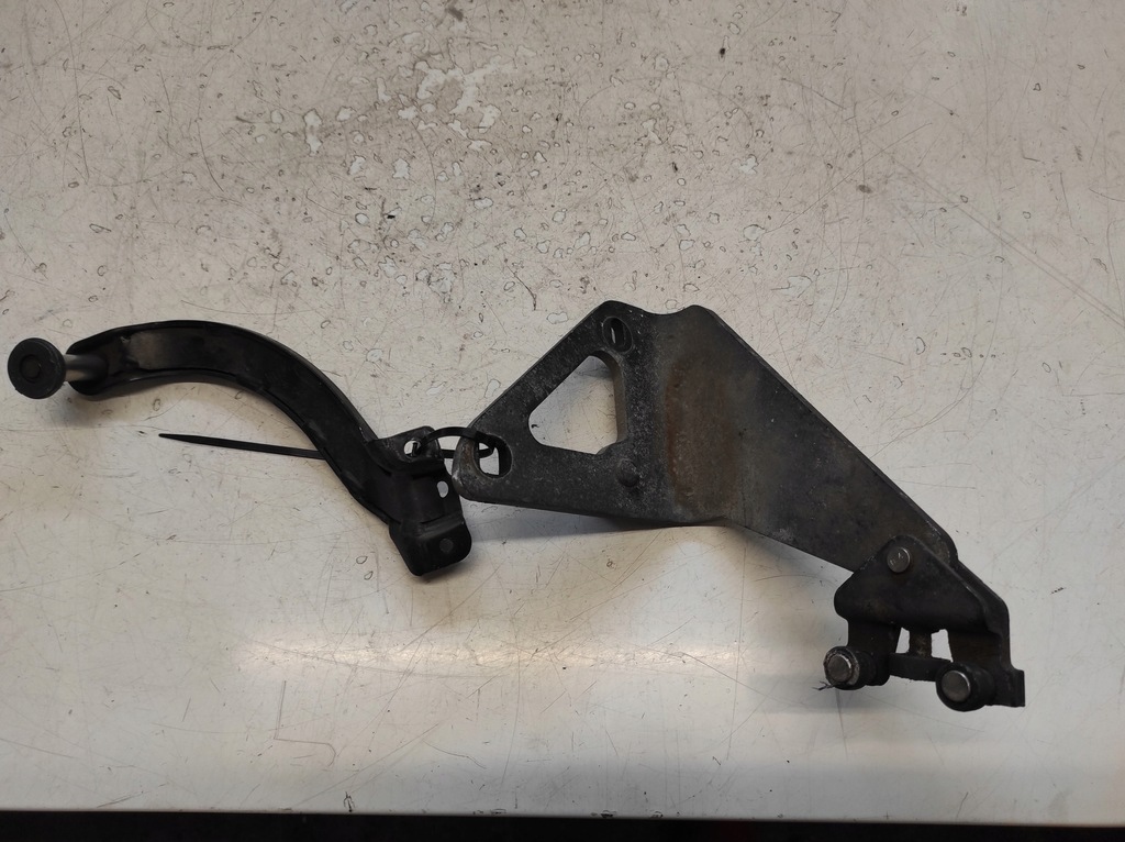 фото №3, Vivaro a trafic 2 ii 01- петли ролики дверь раздвижных правых