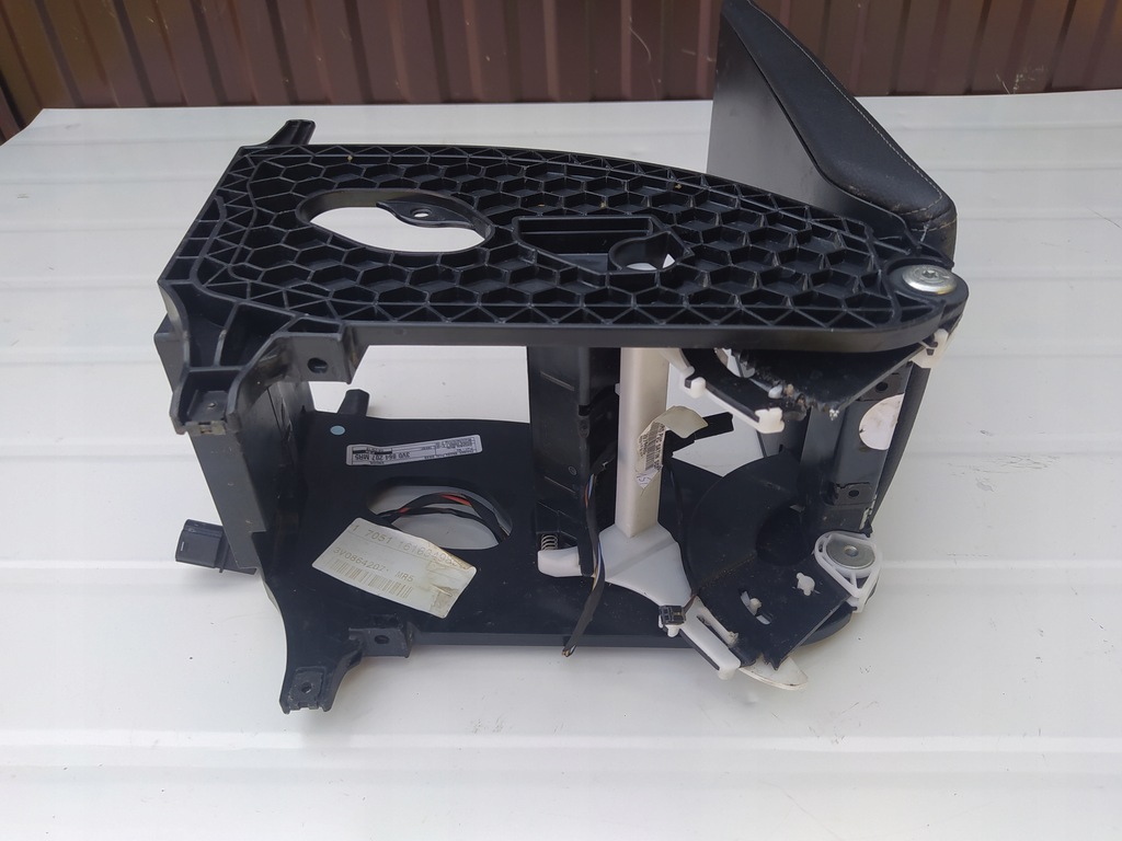 фото №6, Подлокотник туннель среднего - skoda superb iii