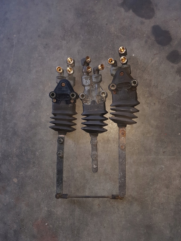 фото №1, Scania r клапан рівня підвіска кабіни