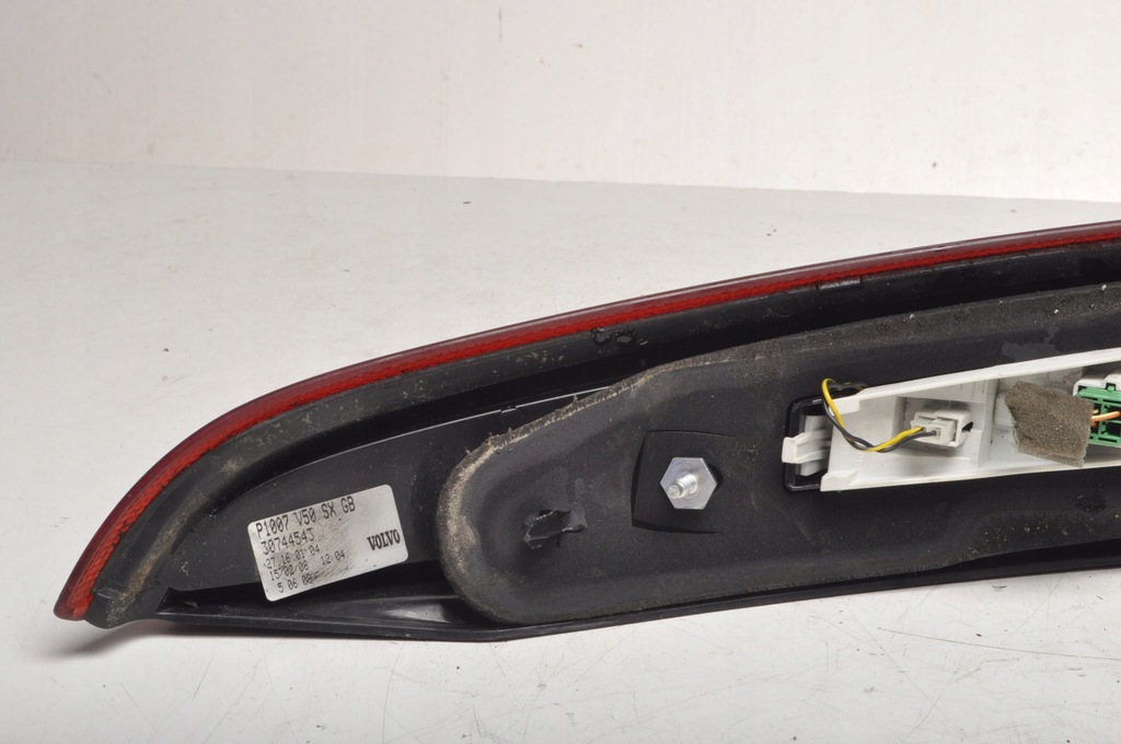 фото №7, Volvo v50 лампа левая задняя левый задняя lift 30744543
