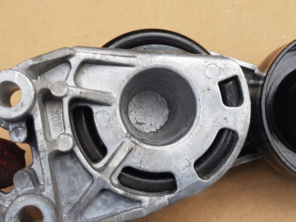 фото №12, Jak новий натягувач ремінь обладнання febi / audi a2 1.4 tdi amf 75km