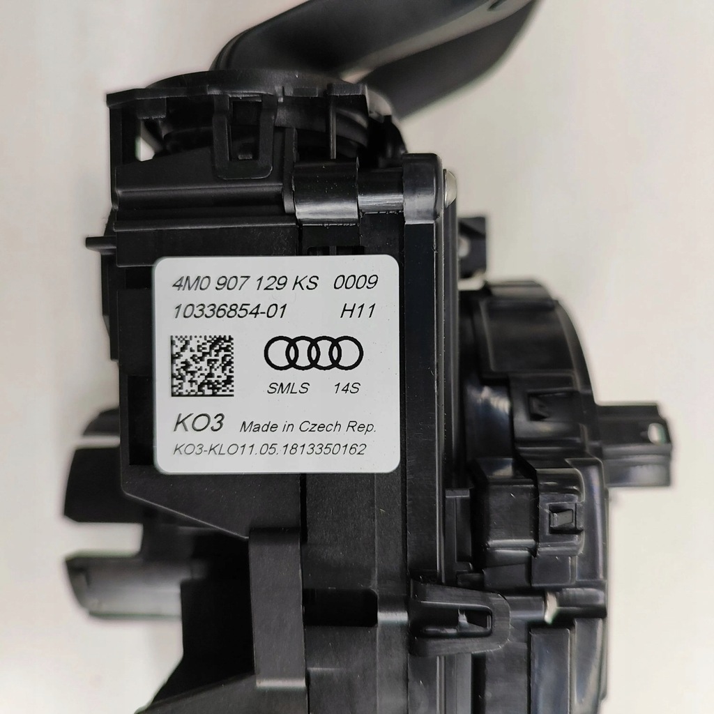 фото №9, Audi a4 s4 b9 8w 2018 рычаг / переключатель поворотники