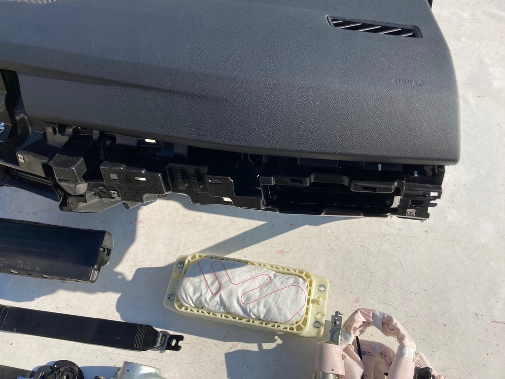 фото №8, Vw golf viii 8 панель приладів панель приладів консоль подушки безпеки ремені