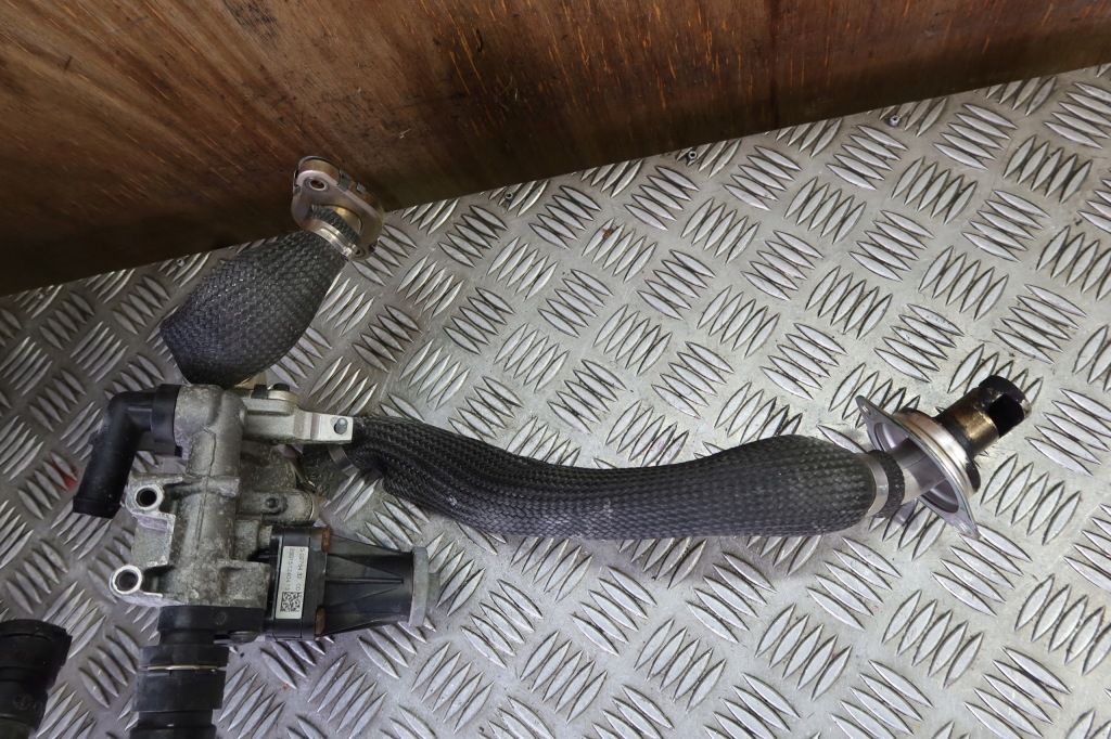 фото №2, Клапан трубка egr range rover evoque g4d3-9d475-ba