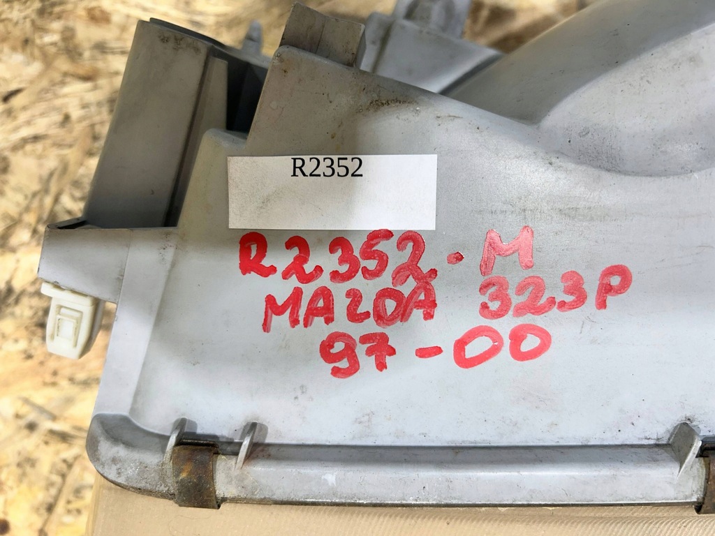 фото №9, Mazda 323p v 5 ba 97-00 лампа права перед передня