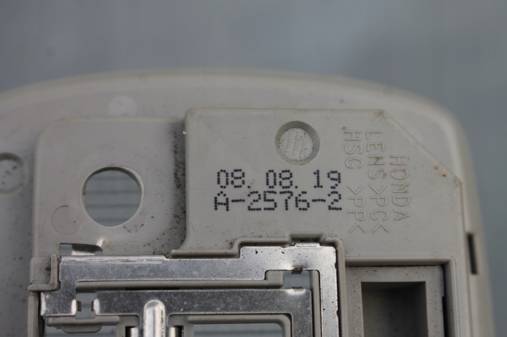 фото №4, Лампа освещение салона honda accord viii 08-15