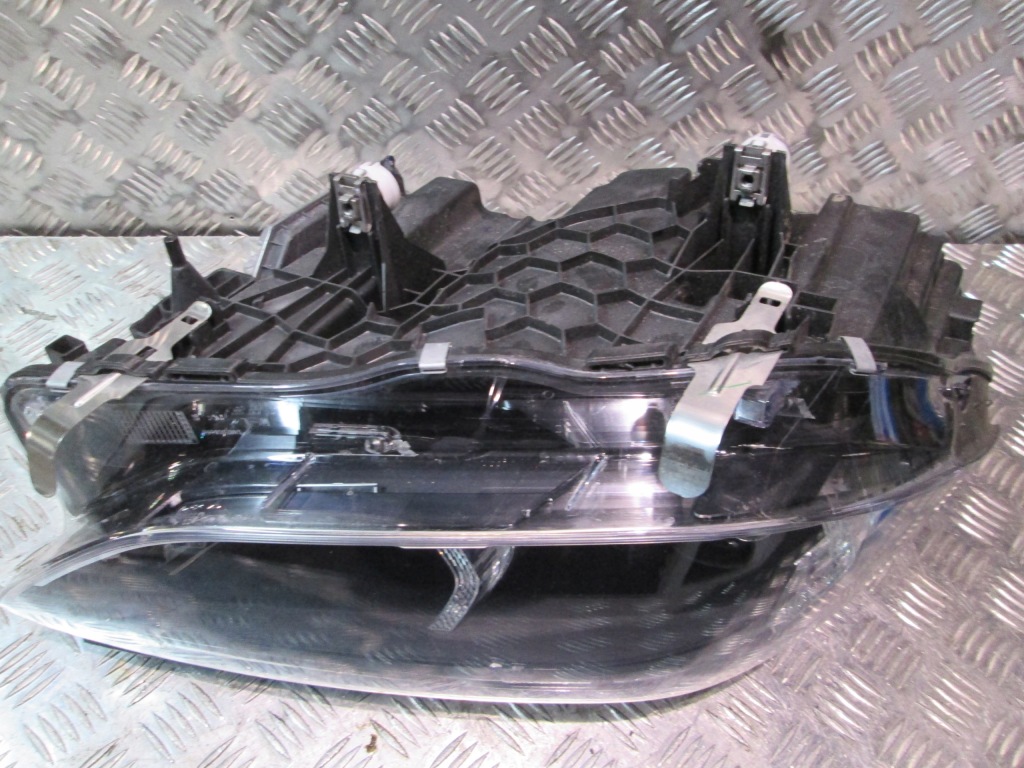Bmw x3 g01 x4 g02 фара перед правый  led адаптивный 8739656 Оригинал