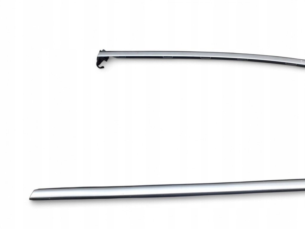 фото №3, Alfa romeo stelvio задняя сторона левая уплотнители окон