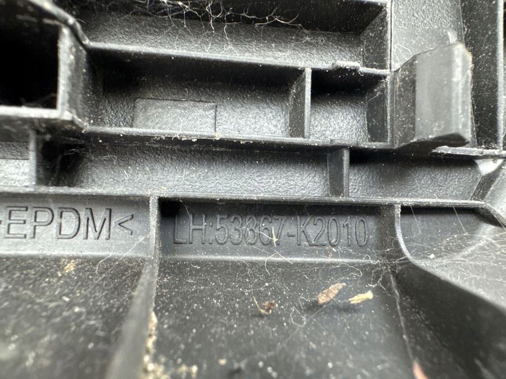 фото №10, Toyota yaris cross 2022 перед сторона левая жабо передние