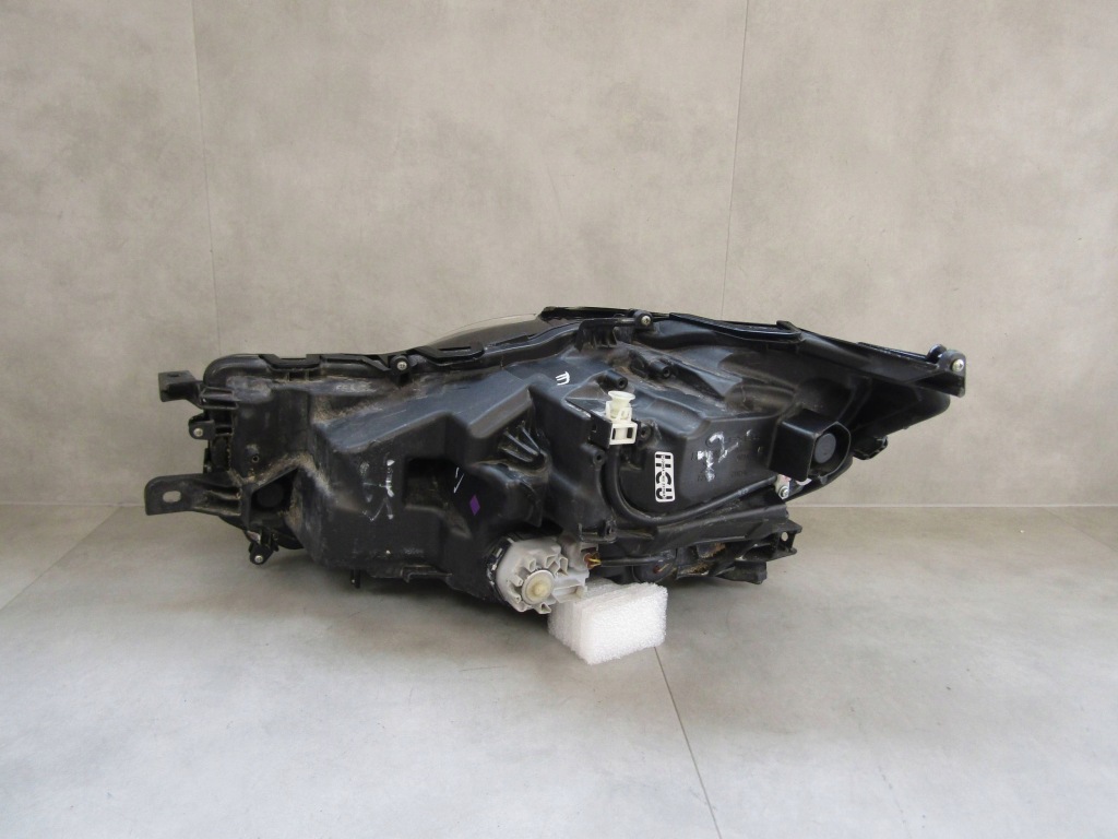 Фара перед lexus is 3 3 рестайлинг  full led 16-19 rh правый Цена