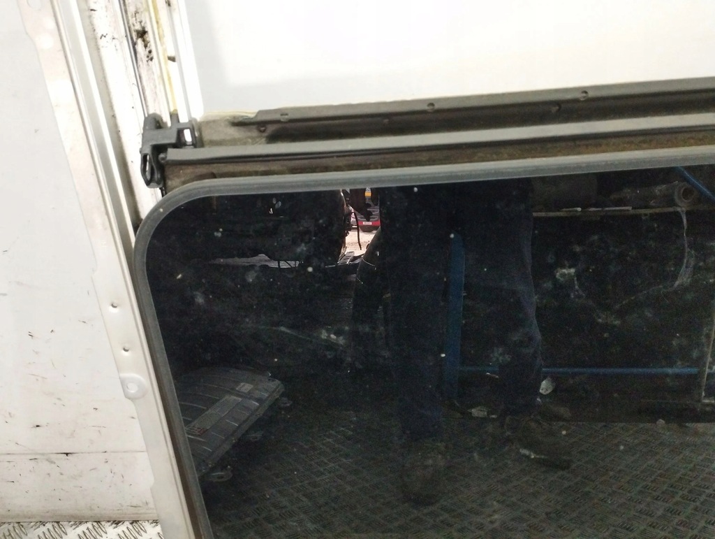 фото №13, Mercedes-benz ml w164 2010 люк комплект