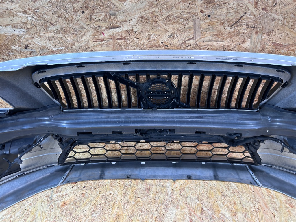 Бампер перед передний sprysk volvo v40 ii crosscountry cc 711-16 lift 2016- с Разборки