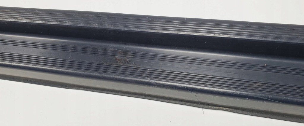 фото №3, Молдинг поріг лівий перед 904 mercedes w201