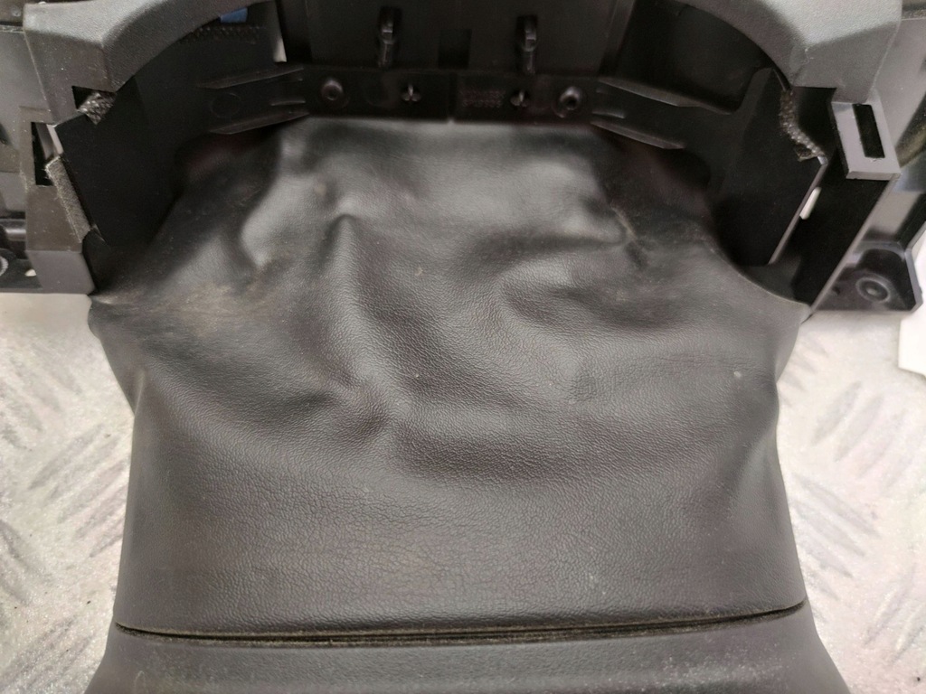 фото №6, Ford mustang vi element панели приборной панели