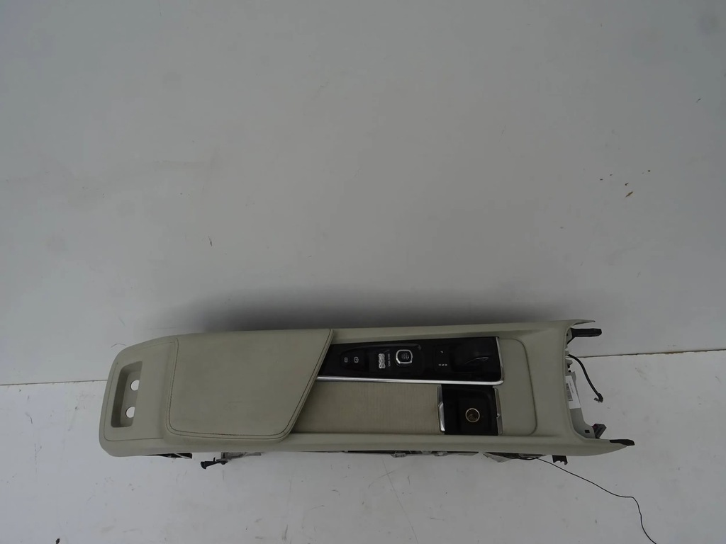 фото №2, Volvo xc60 ii подлокотник туннель