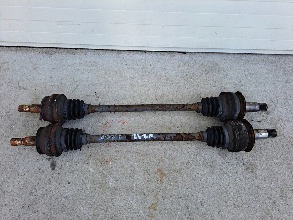 фото №1, Привідний вал права ліва задня задня w212 2.2 cdi