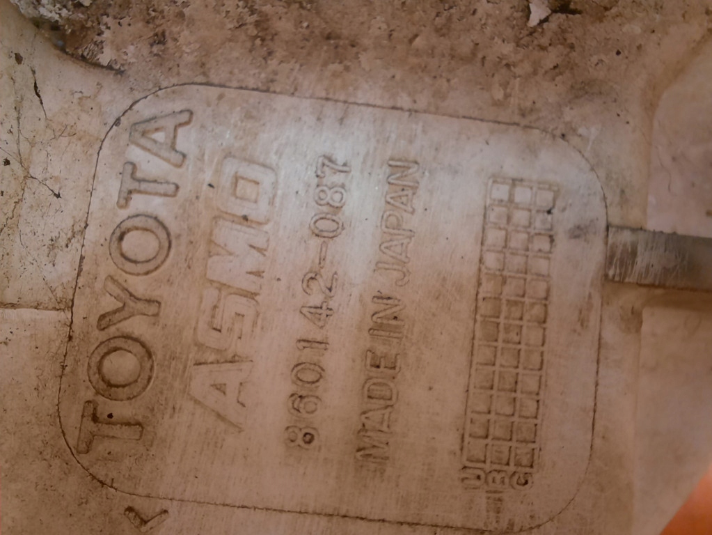 фото №6, Toyota previa 2.0 d-4d 01-04 бачок розпилювача 860142087 1cd-ftv