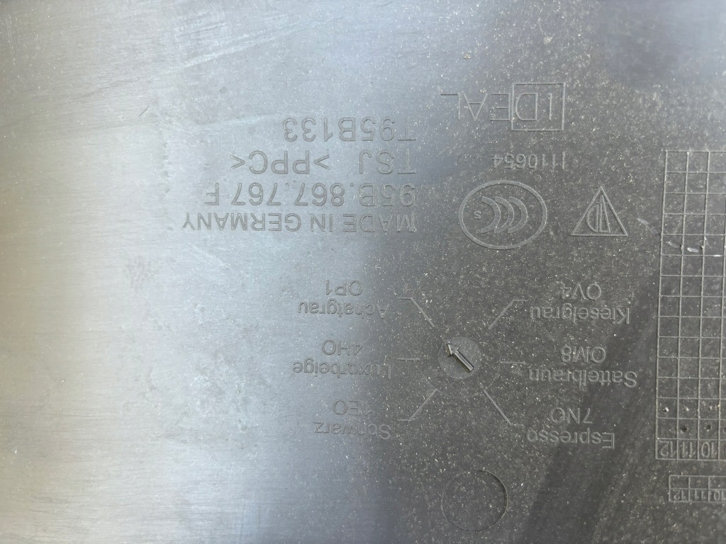 Купить Porsche macan правая молдинг накладка порог задняя 95b867767f 95b867767f1e0