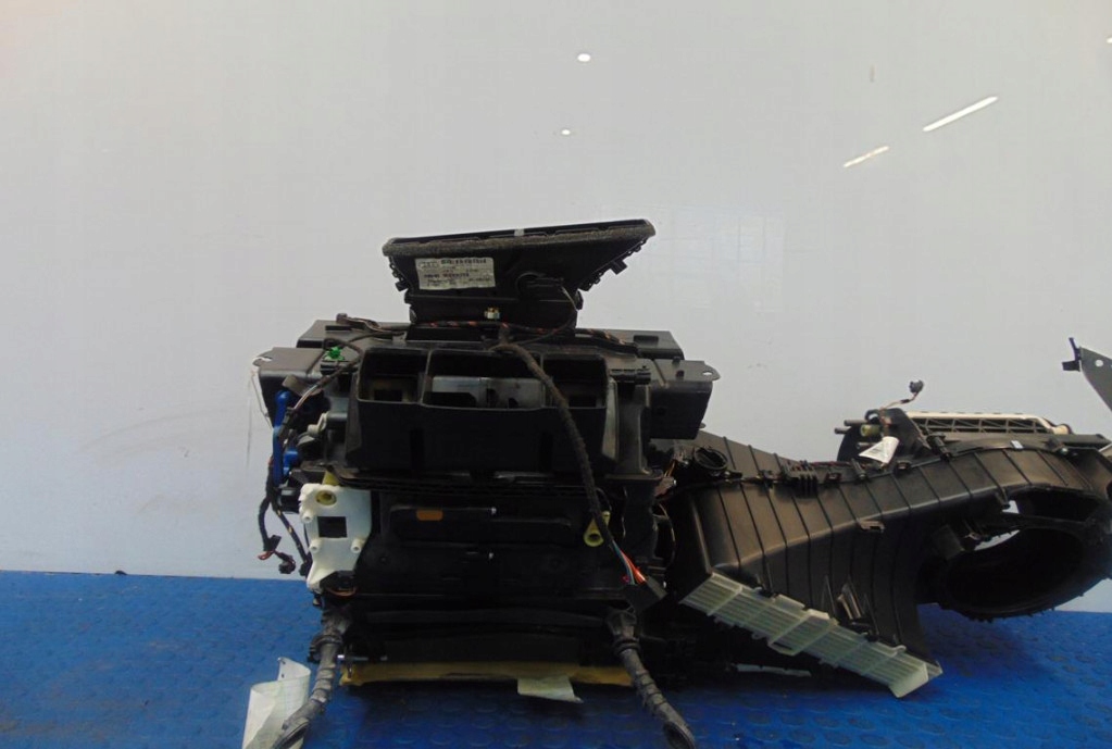 фото №8, Audi a4 b8 отопитель 8k1820005ad