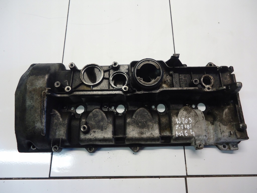 фото №1, Mercedes c w203 2.2cdi кришка клапанів a6110161305