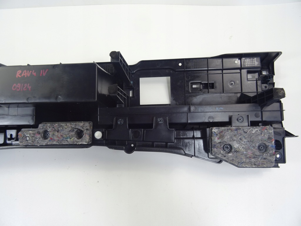 фото №16, Toyota rav-4 iv 2013 - 2019 защита поперечина заднего задняя бардачок 58577-42130