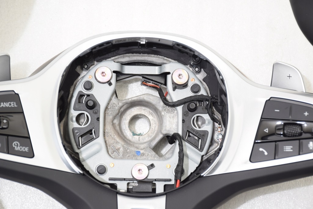 фото №12, Bmw x5 g05 x6 g06 g07 повітропровід m-pakiet вібрації пелюстки перемикання підігрів оригінал