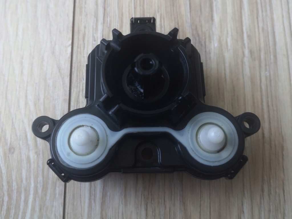 фото №1, Mazda 6 gj lift моторчик налаштування дзеркало r-