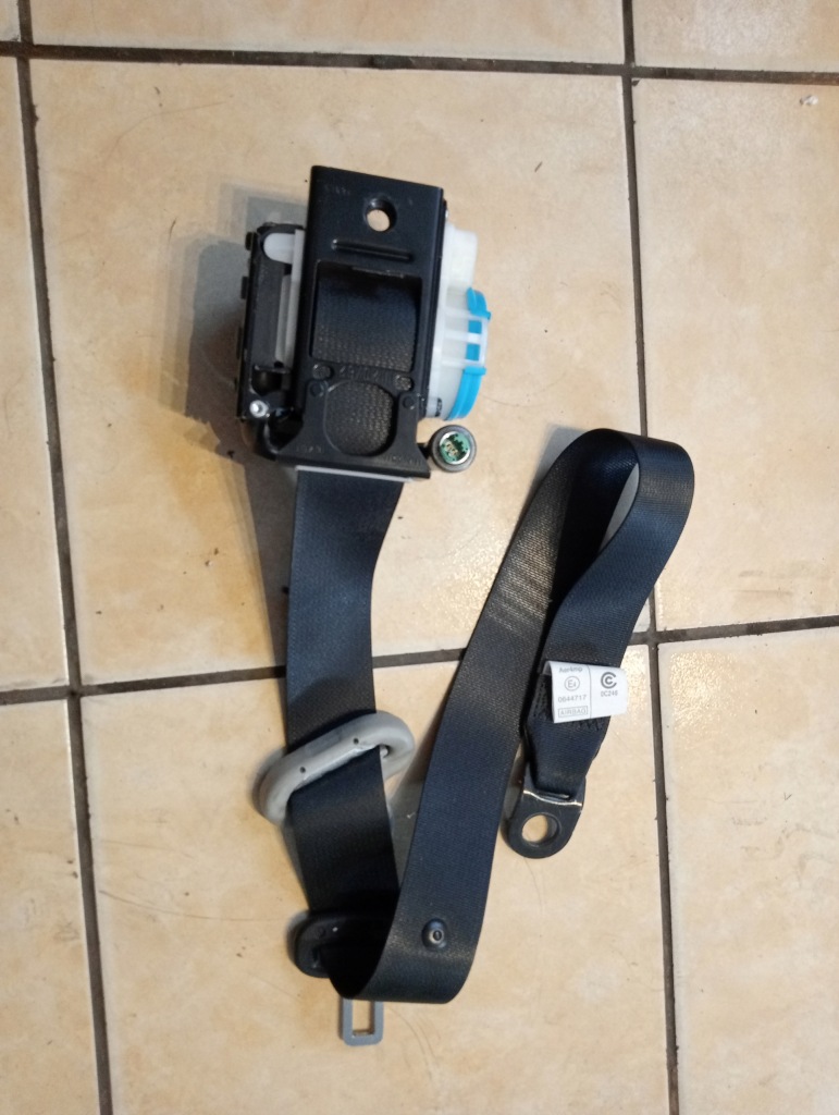 Купить Ремень безопасности левое  перед suzuki swift vi mk8