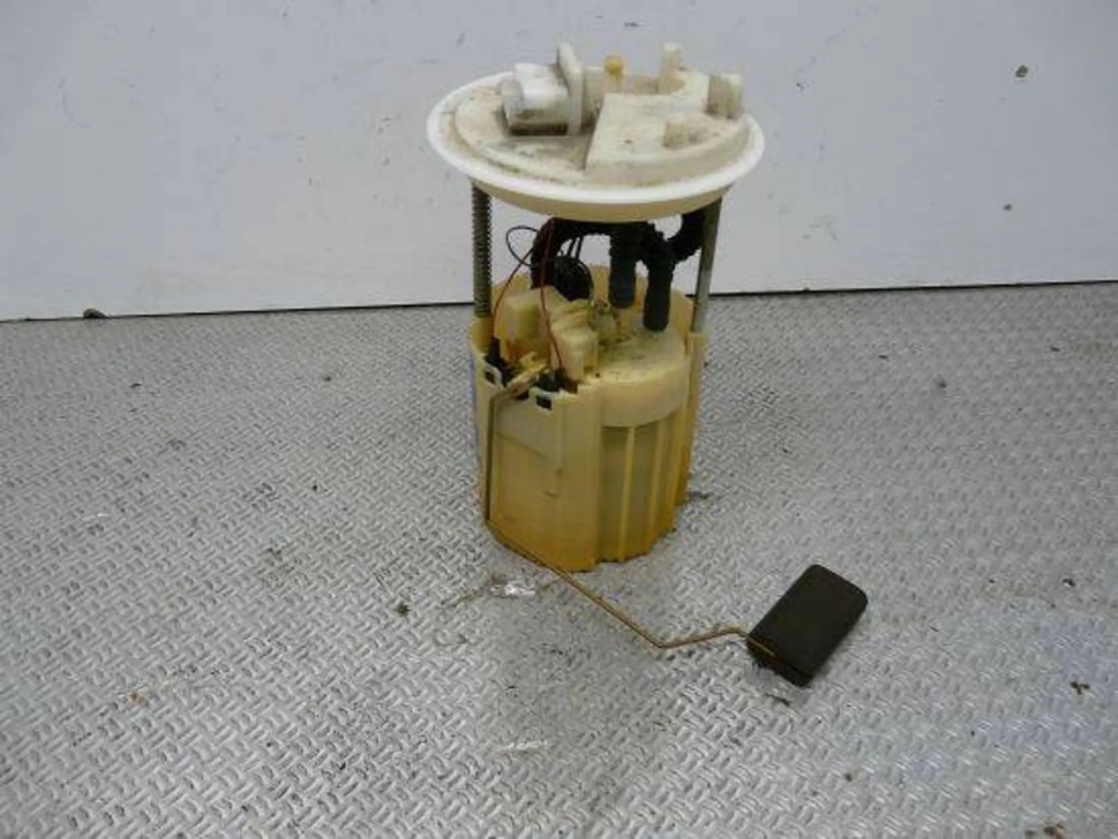 фото №1, Насос пального датчик alfa romeo 147 2.0 b