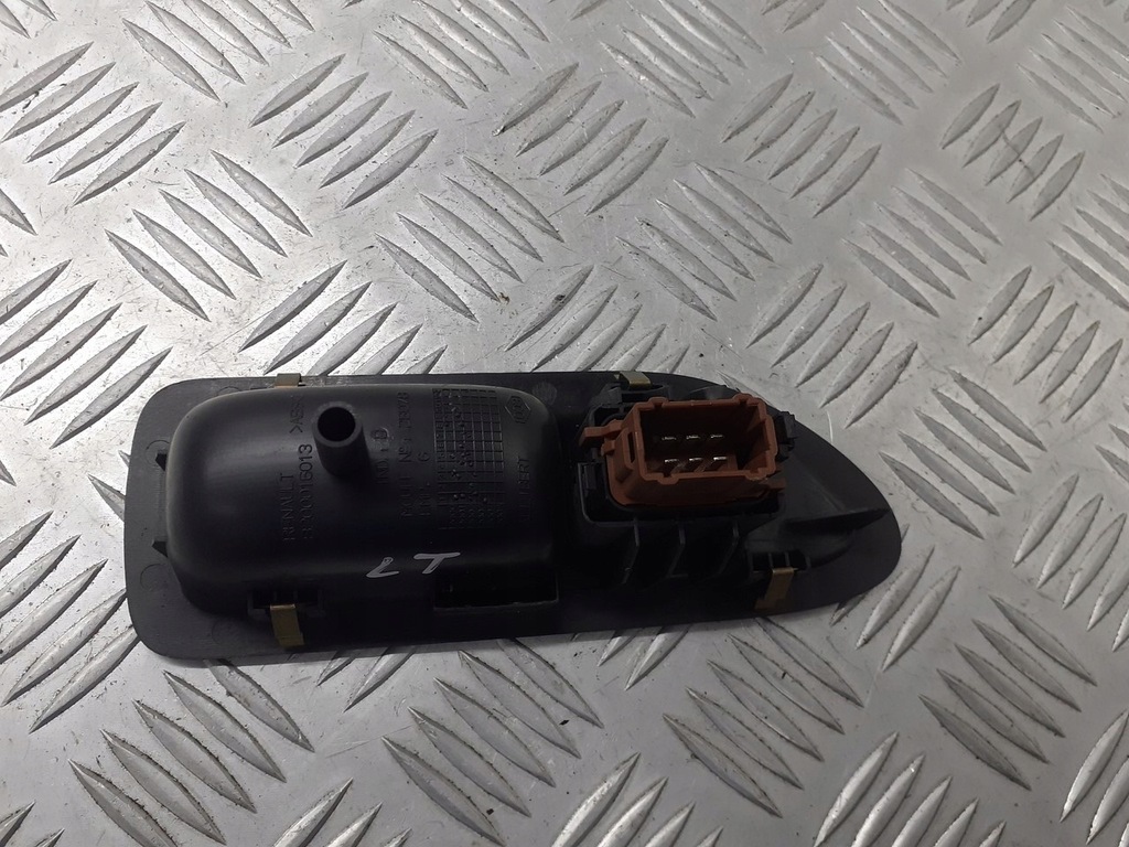 фото №2, Панель стекло левый задняя renault laguna ii 8200016013